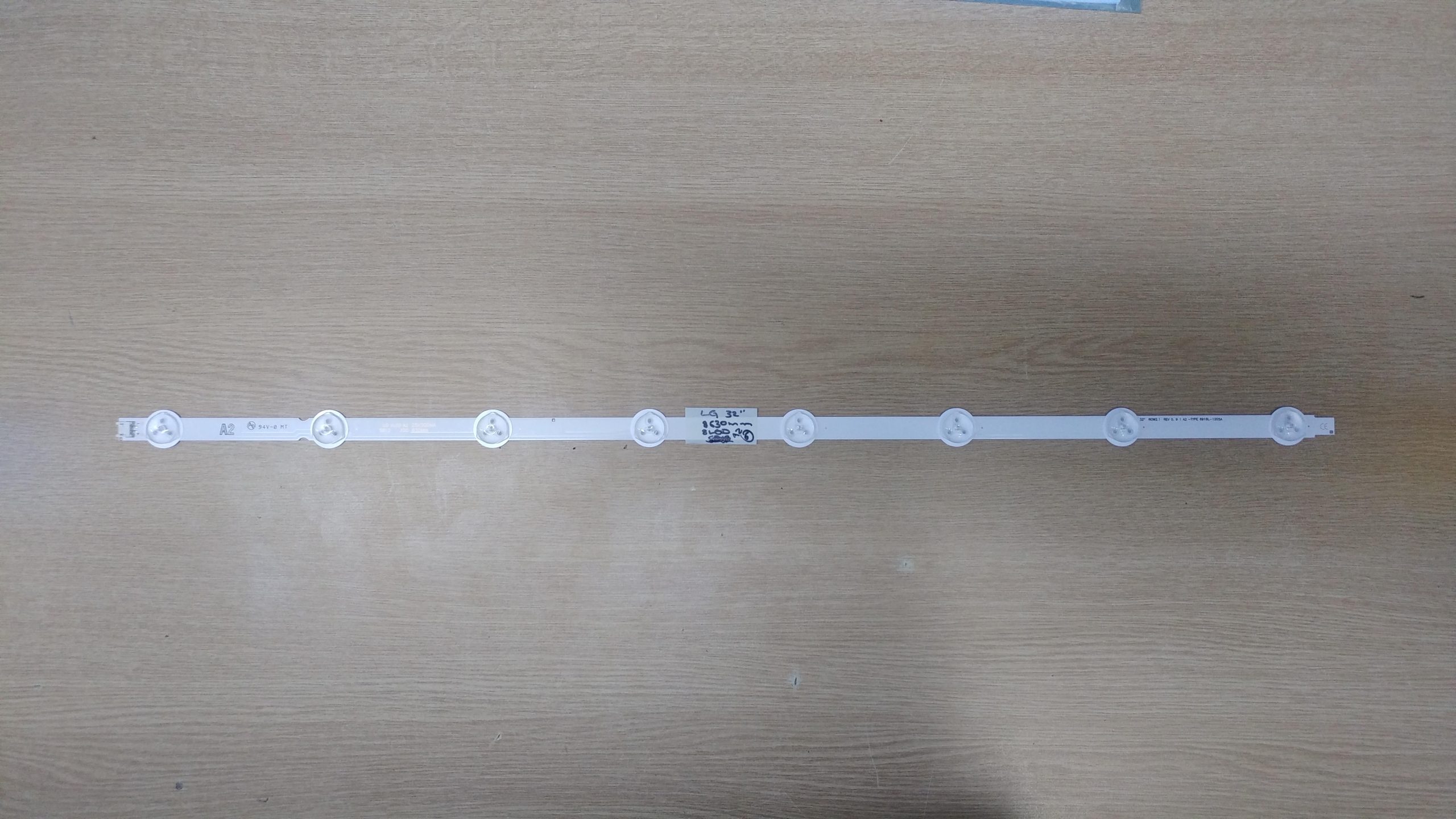 LG 32" A1 / B1 630MM / 7 LED - 3V - Image 2